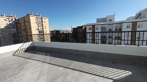 Foto 4 de Ático de alquiler en Los Guindos - Parque Mediterráneo - Santa Paula, Málaga Capital
