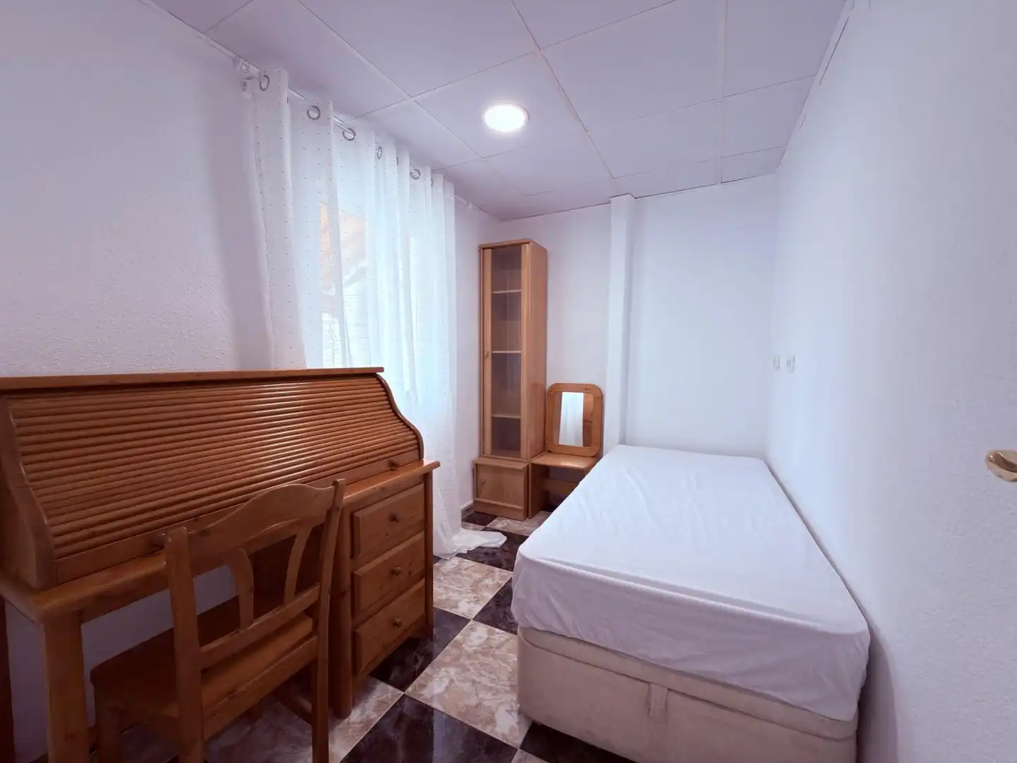 Habitación de Apartamento en venta en Alicante / Alacant con Terraza