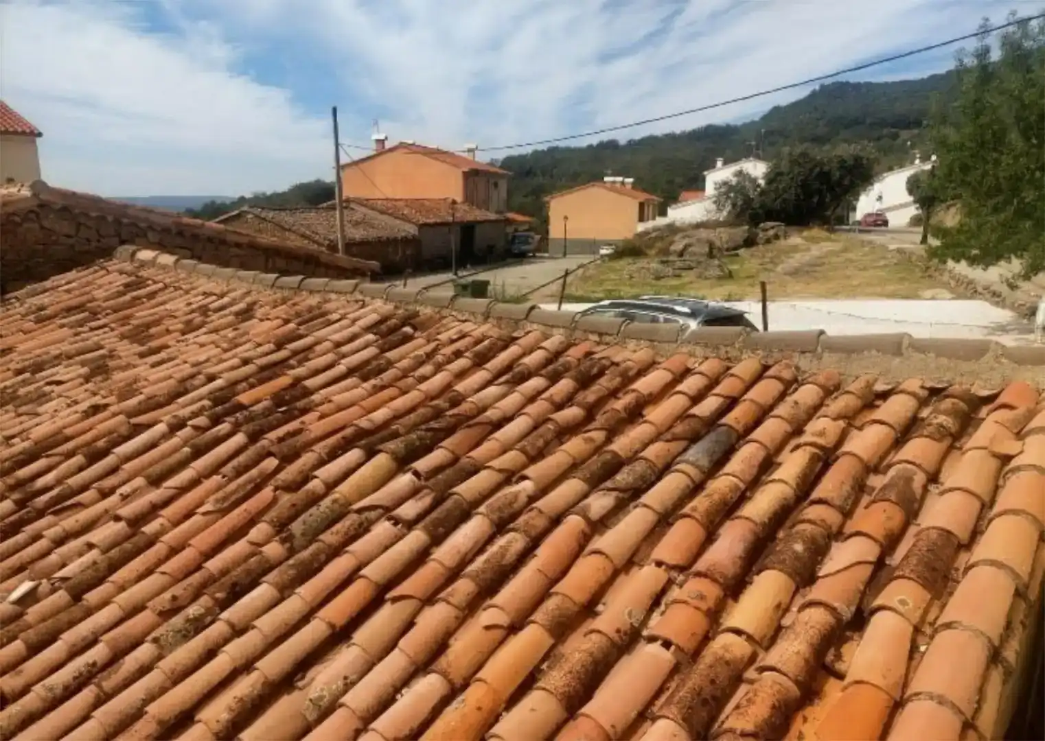 Vista exterior de Casa o xalet en venda en Viandar de la Vera amb Jardí privat