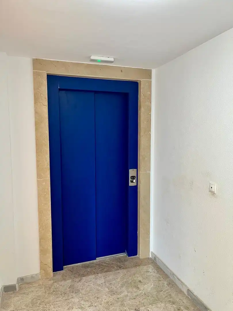 Piso en venta en La Manga del Mar Menor con Terraza