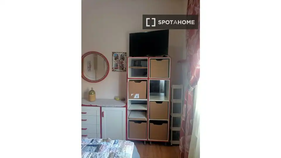 Bedroom of Flat for share in Abrera  with Air Conditioner, Heating and Furnished
