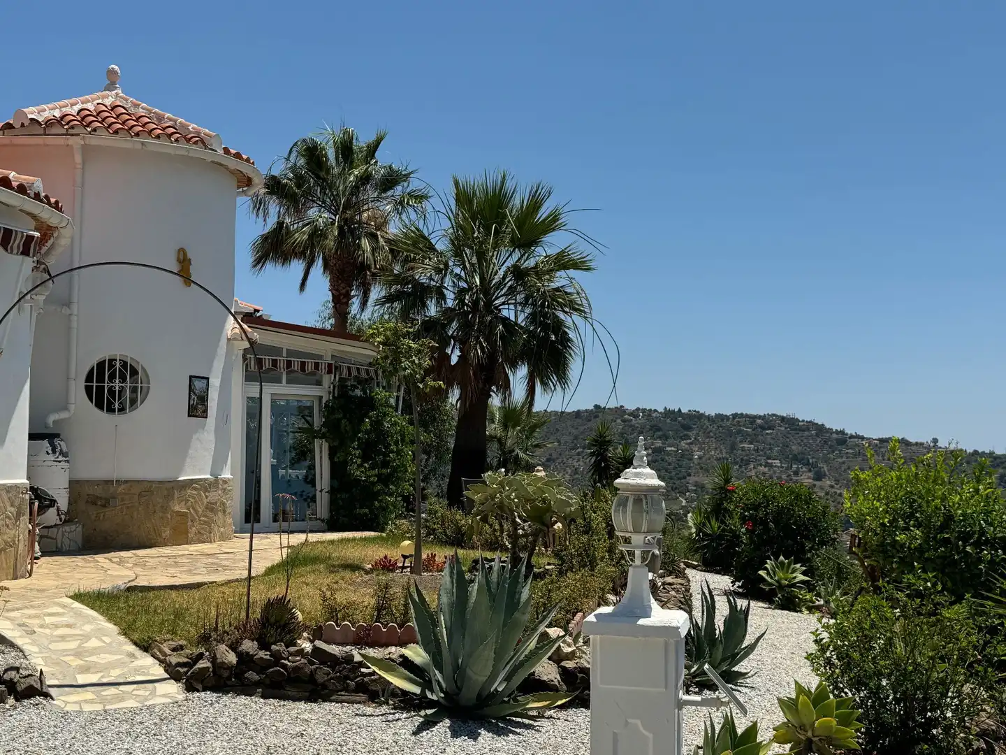 Vista exterior de Finca rústica en venda en Arenas amb Aire condicionat, Jardí privat i Terrassa