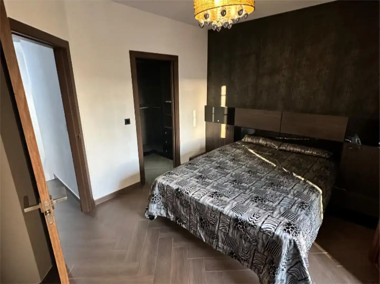 Dormitori de Casa o xalet en venda en Dos Hermanas amb Aire condicionat, Jardí privat i Traster