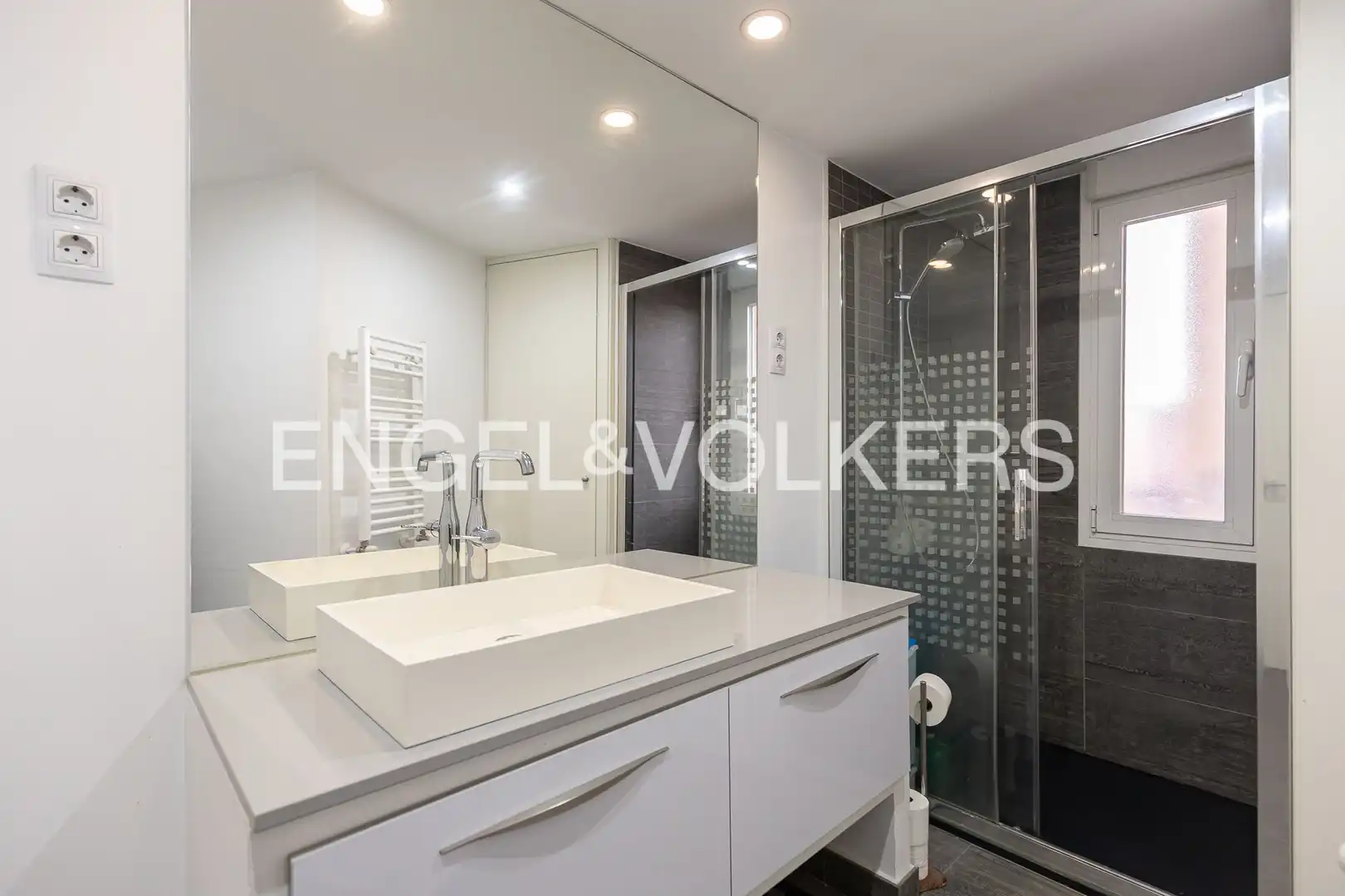 Baño de Ático en venta en Madrid con Aire acondicionado, Calefacción y Terraza