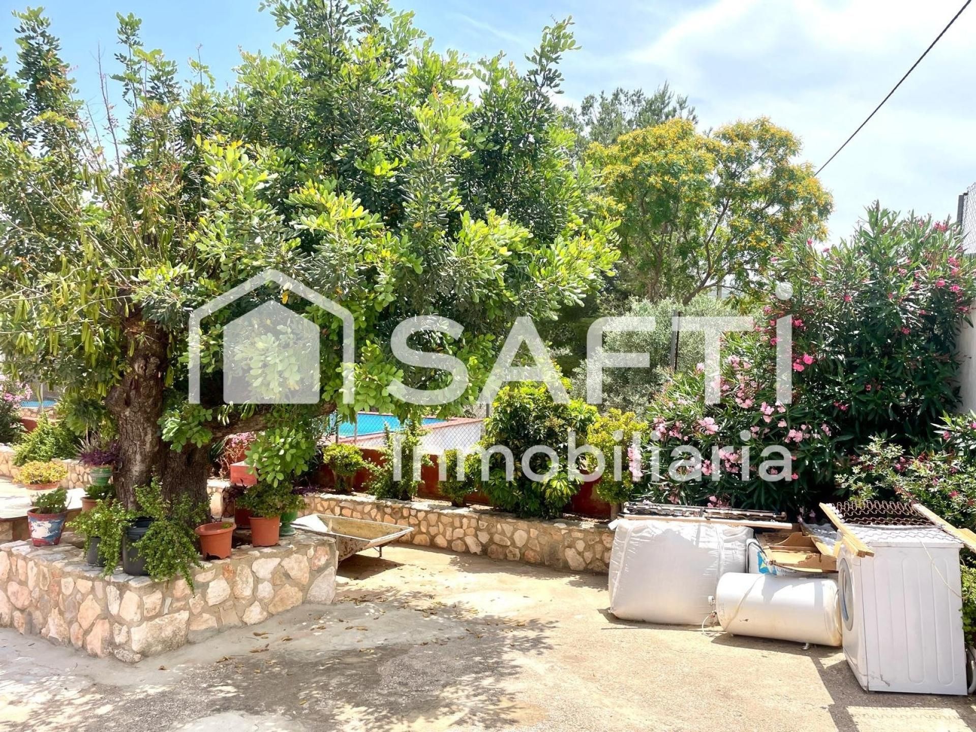 Jardí de Finca rústica en venda en Montroy amb Aire condicionat, Terrassa i Piscina