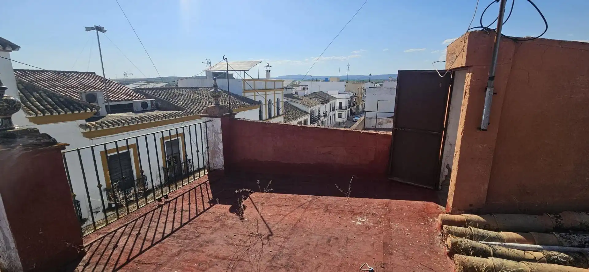 Vista exterior de Casa o chalet en venta en Villaverde del Río con Terraza y Balcón