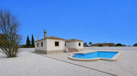 CHALET INDEPENDIENTE CON PISCINA PRIVADA ORIENTADO AL SUR EN PARCELA DE 2.000 MÂ â LISTO PARA ENTRAR, imatge 2