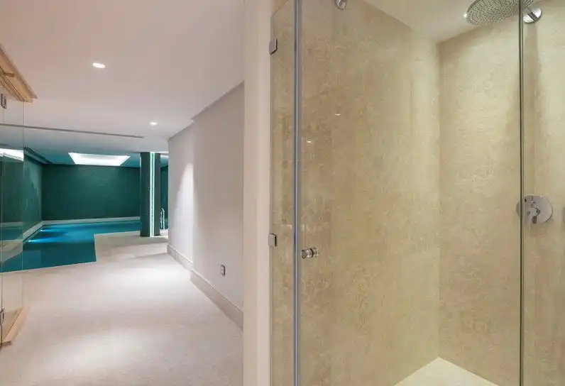 Bathroom of Houses for sale in Marbella  with Air Conditioner, Heating and Terrace