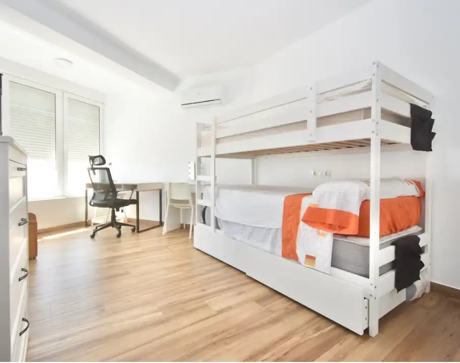 Piso con terraza en venta en Puerto Marina, imagen 11
