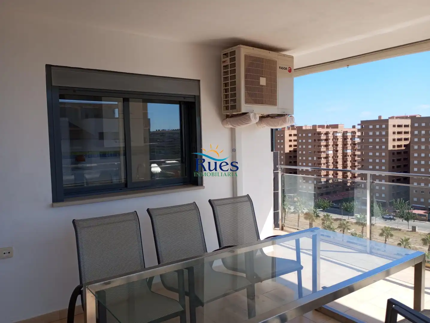 Piso con piscina en venta en Avenida CENTRAL, imagen 2