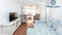 Living room of Flat for sale in  Granada Capital  with Balcony