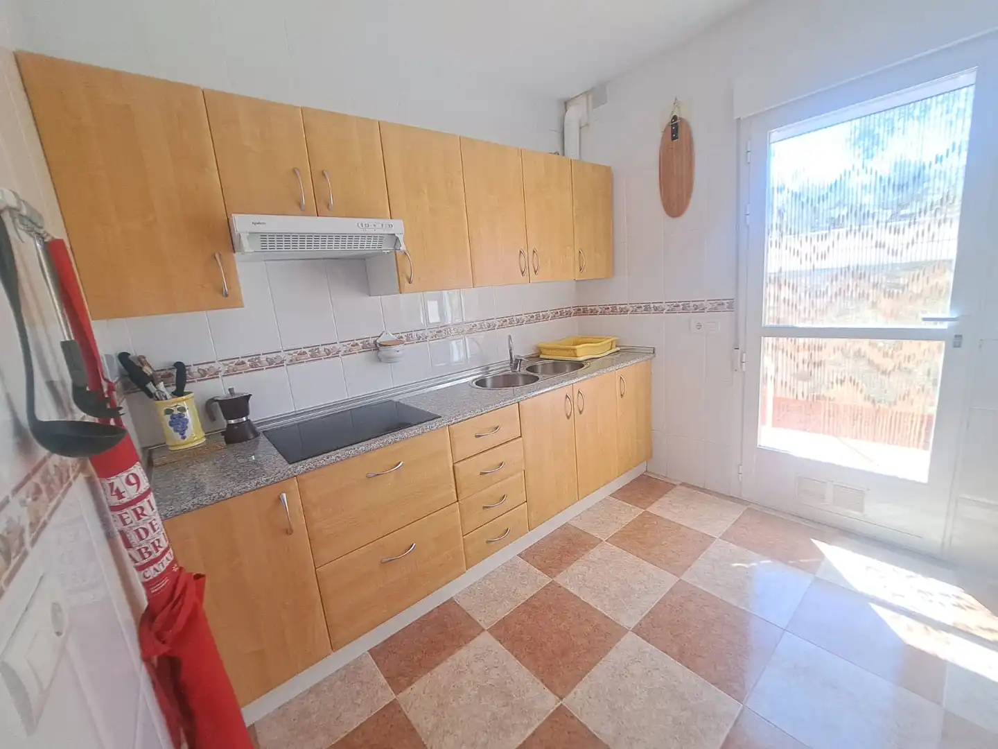 Cocina de Casa adosada en venta en Casar de Cáceres con Calefacción y Amueblado