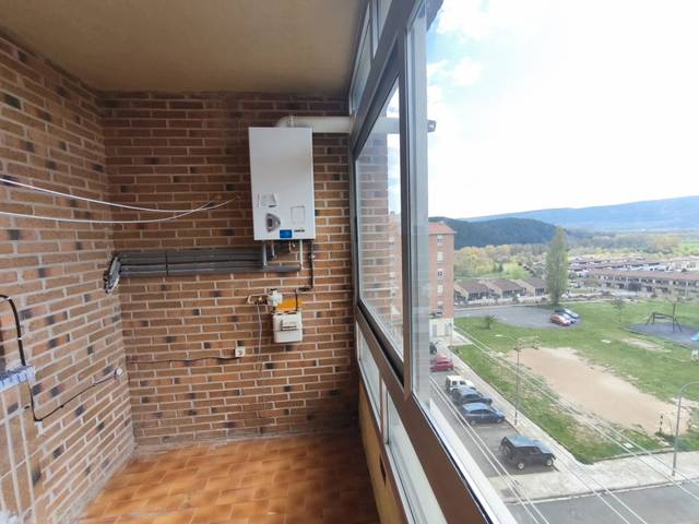 Piso en Venta en Calle Agrupación de Viviendas San Miguel, 4 en Aoiz / Agoitz