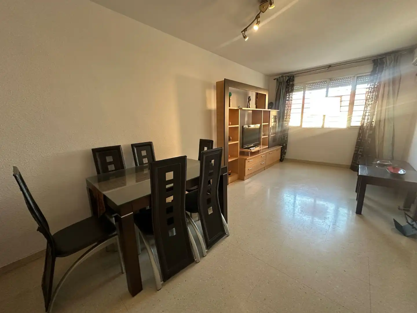 Esszimmer von Wohnung zum Verkauf in Camas mit Klimaanlage