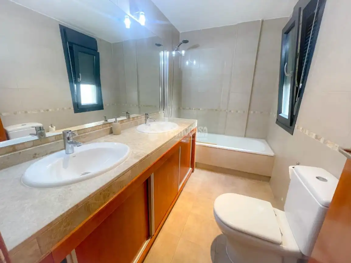 Bathroom of Flat for sale in Guadarrama  with Heating, Storage room and Balcony
