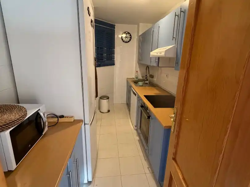 Cuina de Pis de lloguer en Fuengirola amb Aire condicionat, Terrassa i Balcó