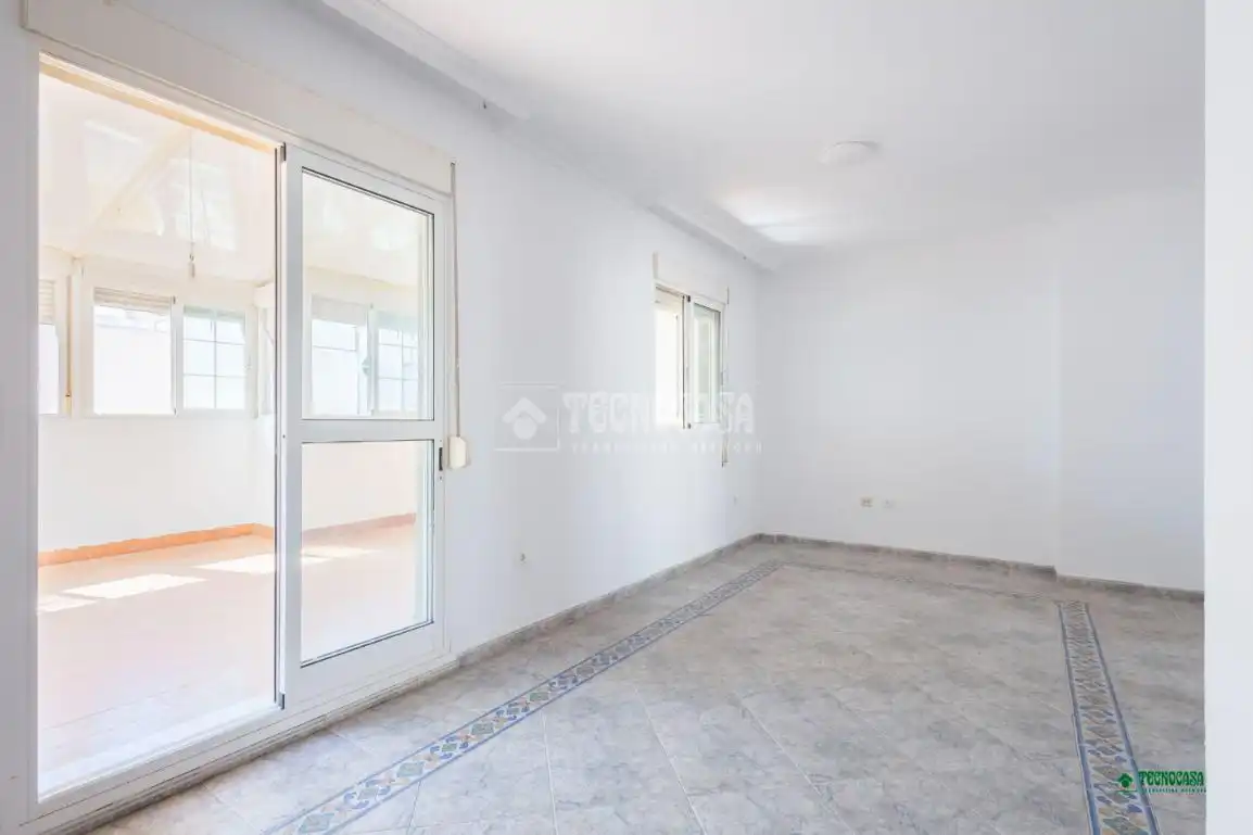 Sala de estar de Piso en venta en Almería con Terraza