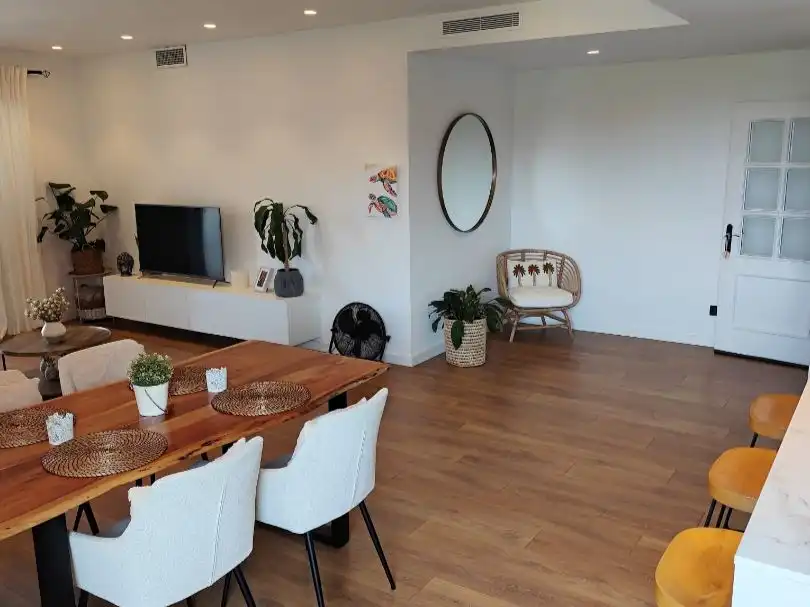 Dining room of Flat for sale in Llevant