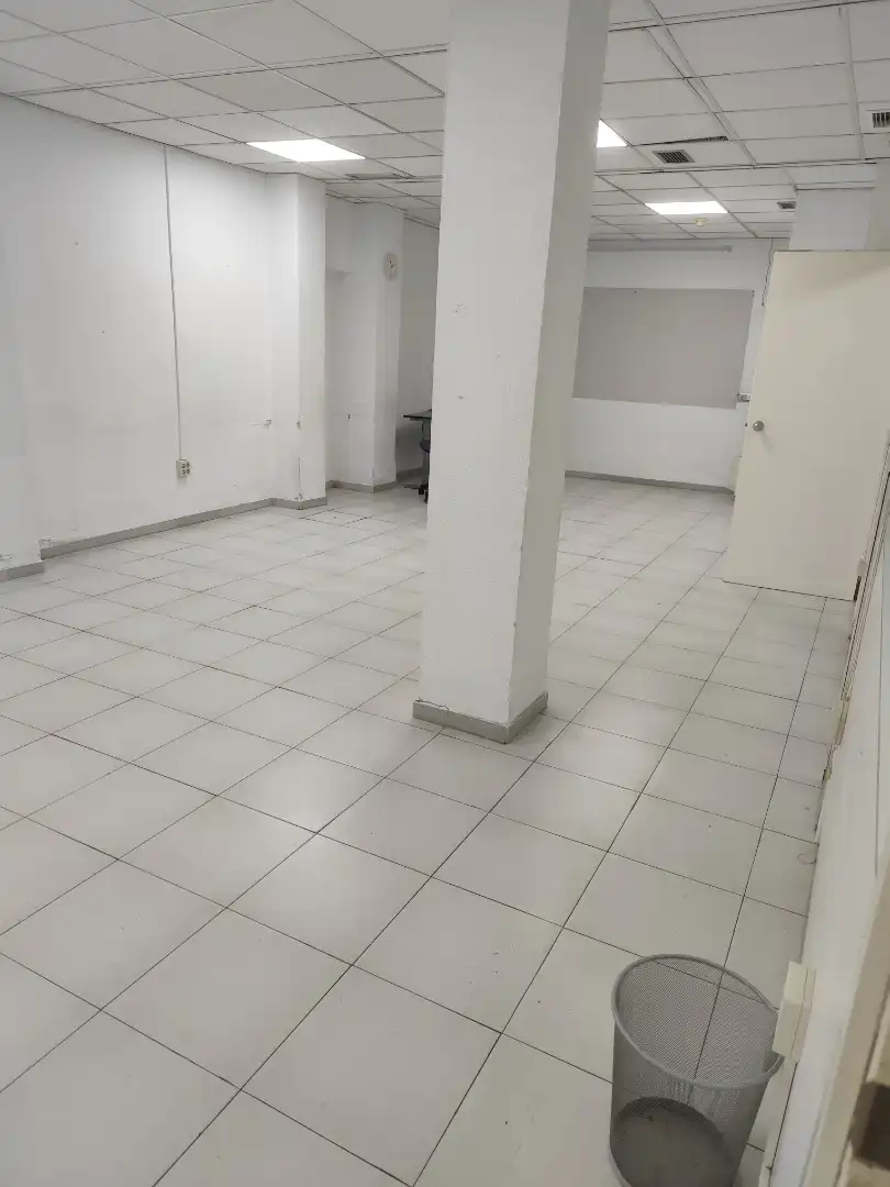 Commercial properties for rent in Urbanització Virgen de la Estrella, Camí de Paterna - Lloma del Calderer