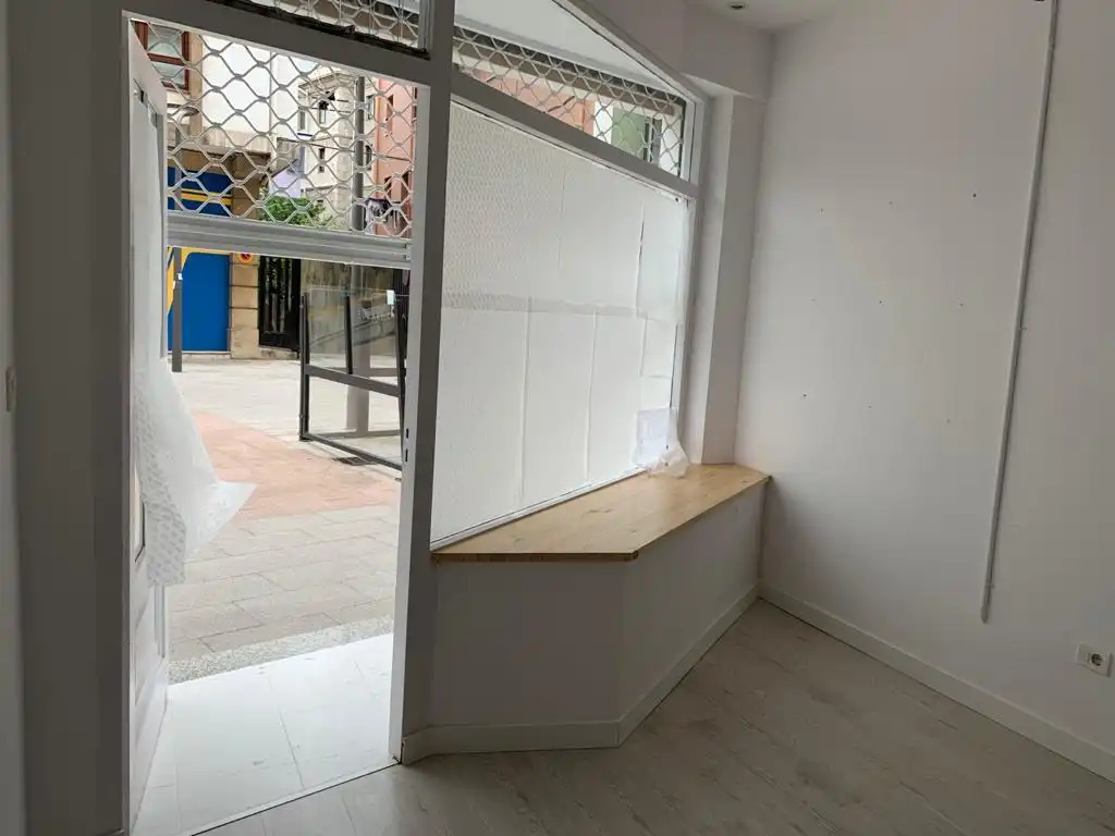 Local comercial en venda a Andres Larrazabal Kalea 6, imagen 7