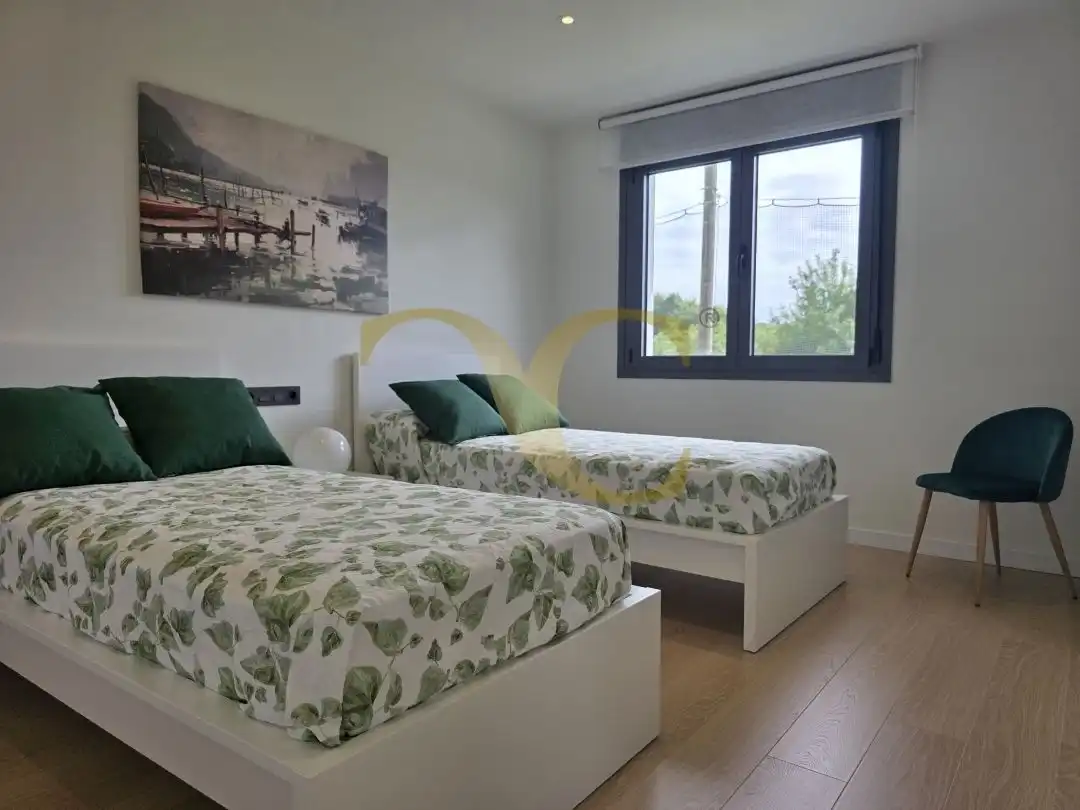 Habitación de Casa o chalet en venta en Llanes con Calefacción, Jardín privado y Terraza