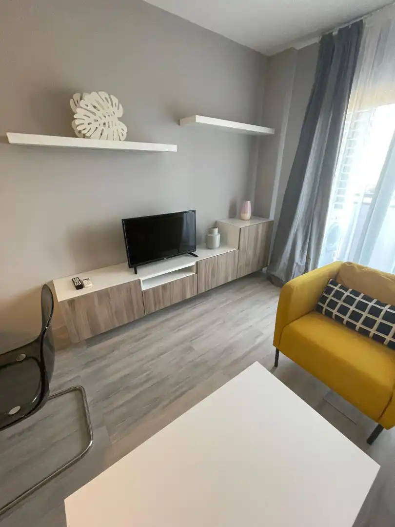 Sala d'estar de Apartament de lloguer en Fraga amb Aire condicionat, Calefacció i Parquet