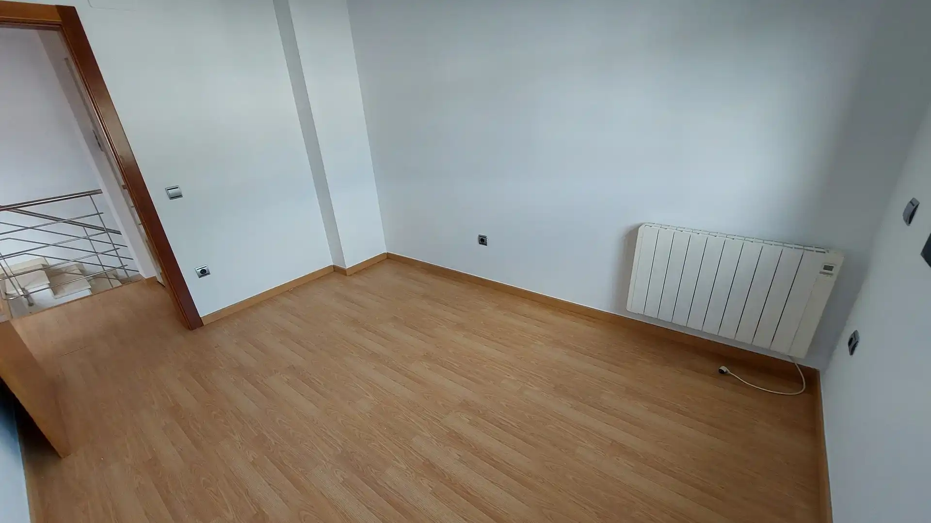Schlafzimmer von Einfamilien-Reihenhaus zur Miete in Vilafranca del Penedès mit Klimaanlage, Heizung und Privatgarten