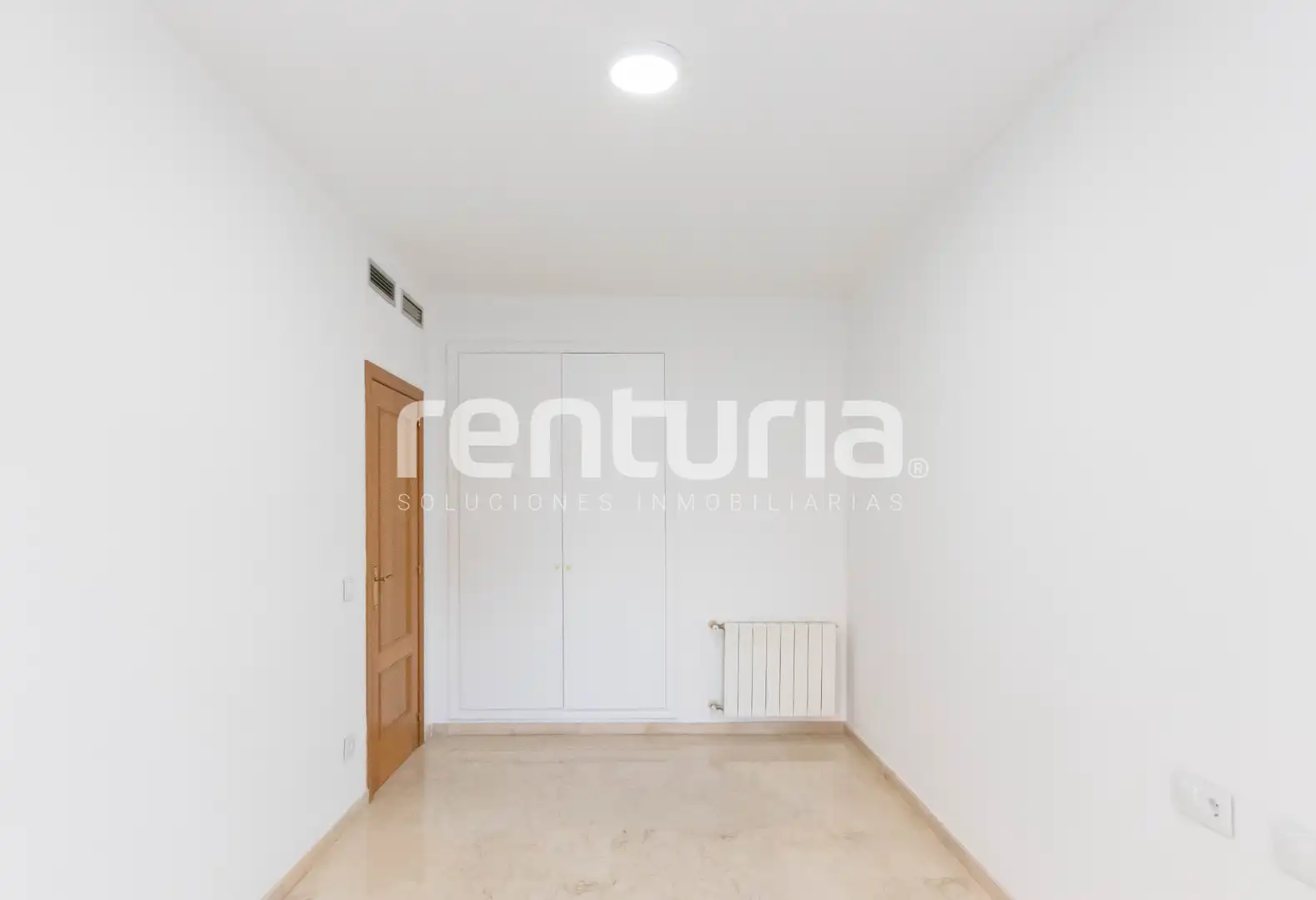 Habitación de Piso en venta en Valencia con Aire acondicionado, Calefacción y Jardín privado