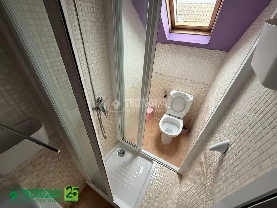 Bathroom of Flat for sale in Ciudad Real  with Air Conditioner