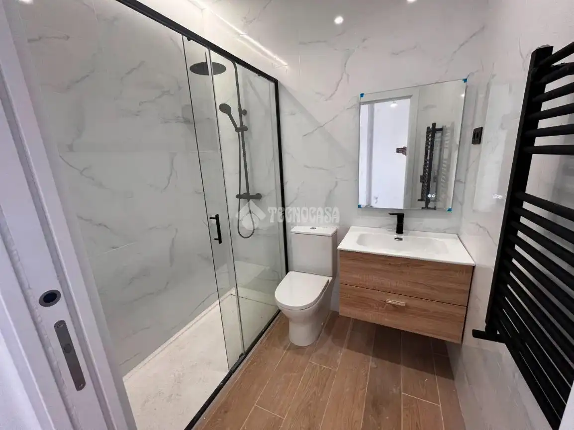 Baño de Piso en venta en Madrid con Aire acondicionado y Terraza