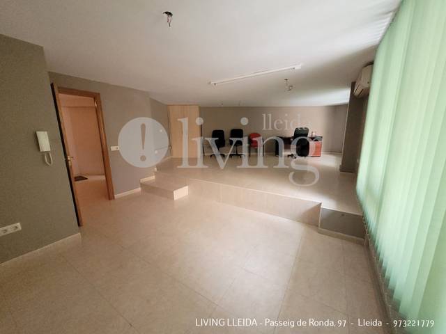Oficina en Venta en Carrer dels Comtes d'Urgell en Príncep de Viana - Clot -Xalets Humbert Torres
