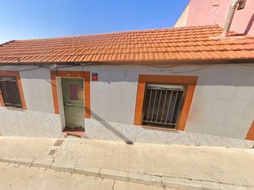 Terraced house for sale in Calle Isabel La Catolica