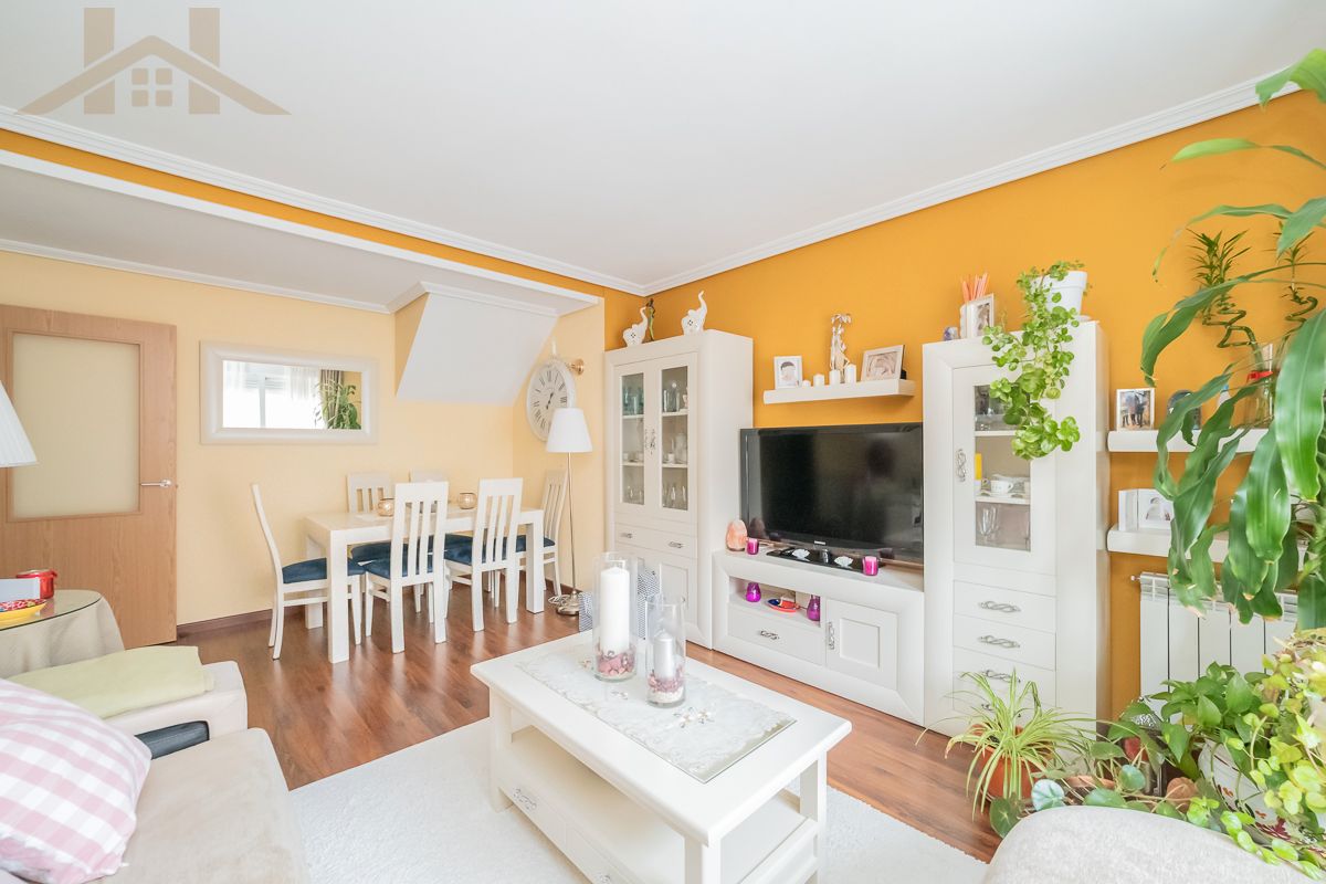 Living room of Attic for sale in Arroyomolinos (Madrid)  with Air Conditioner, Heating and Terrace
