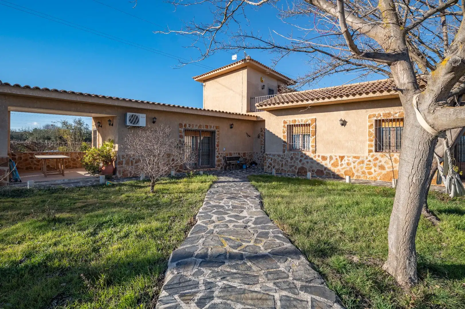 Vista exterior de Casa o chalet en venta en Baza