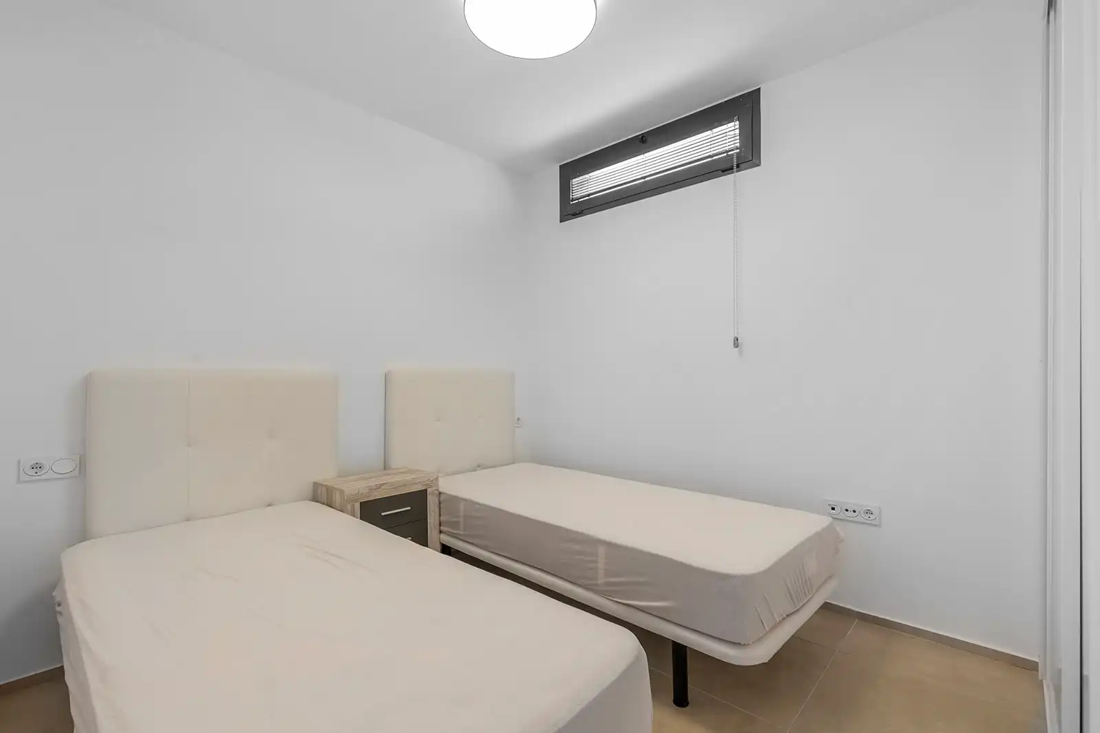 Habitación de Casa o chalet en venta en Orihuela con Piscina