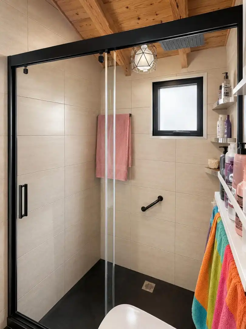 Badezimmer von Country house zum Verkauf in Camargo mit Klimaanlage, Heizung und Terrasse