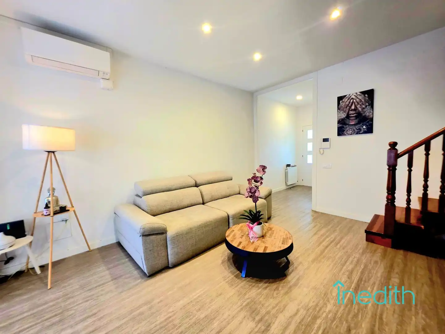 Sala d'estar de Casa o xalet en venda en Vilanova i la Geltrú amb Aire condicionat, Calefacció i Parquet