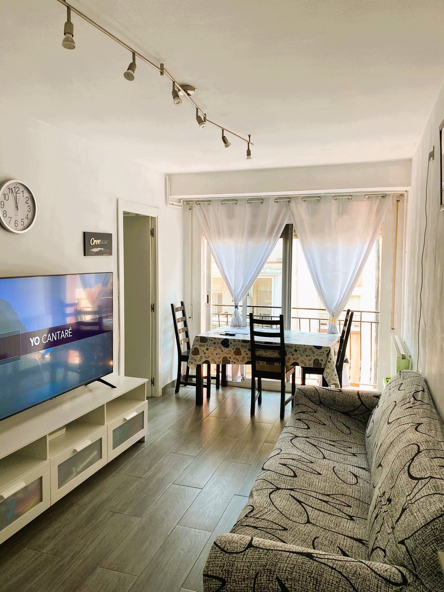 Living room of Flat for sale in Badalona