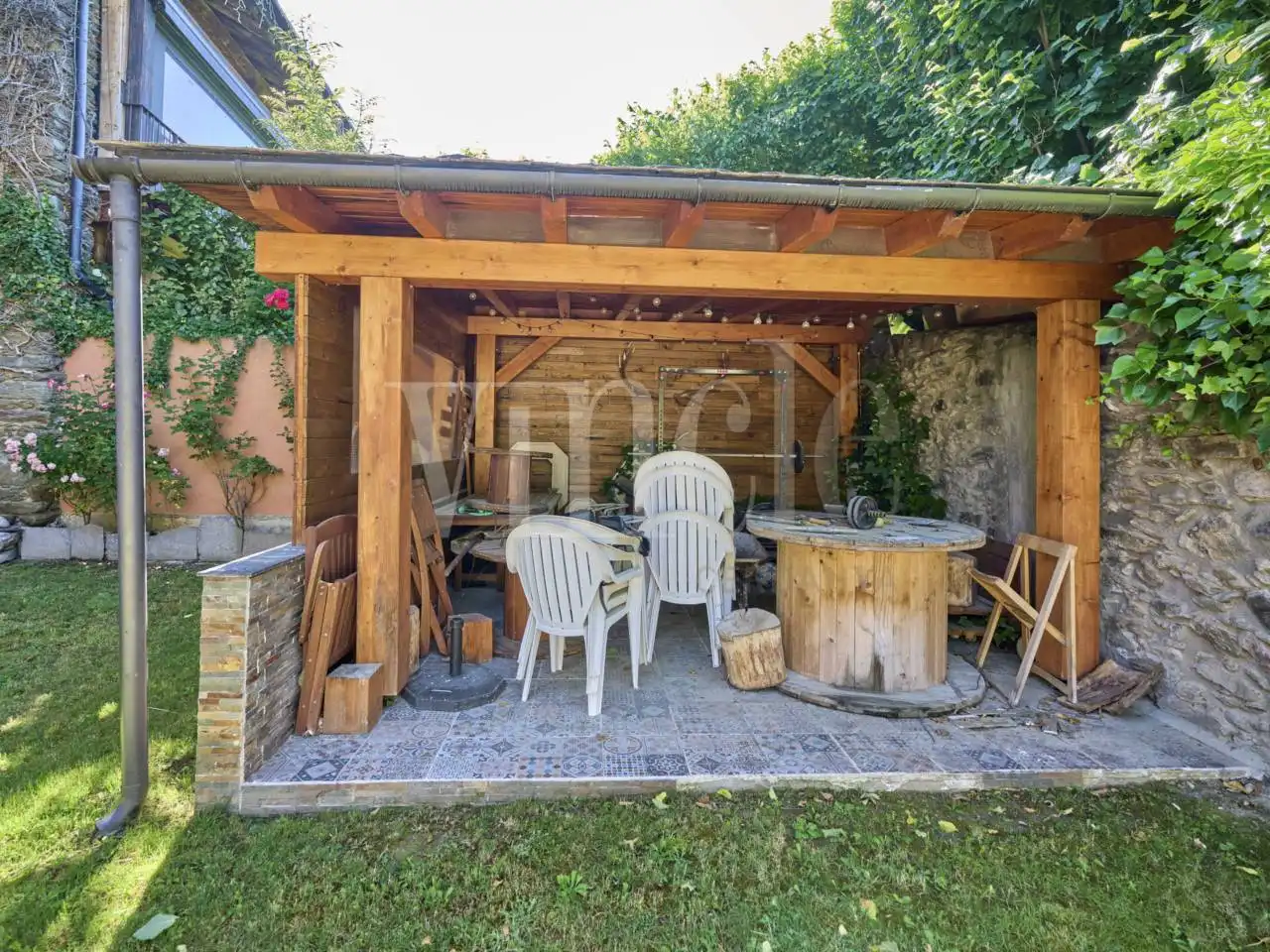 Terrassa de Casa o xalet en venda en Fontanals de Cerdanya amb Calefacció, Jardí privat i Parquet