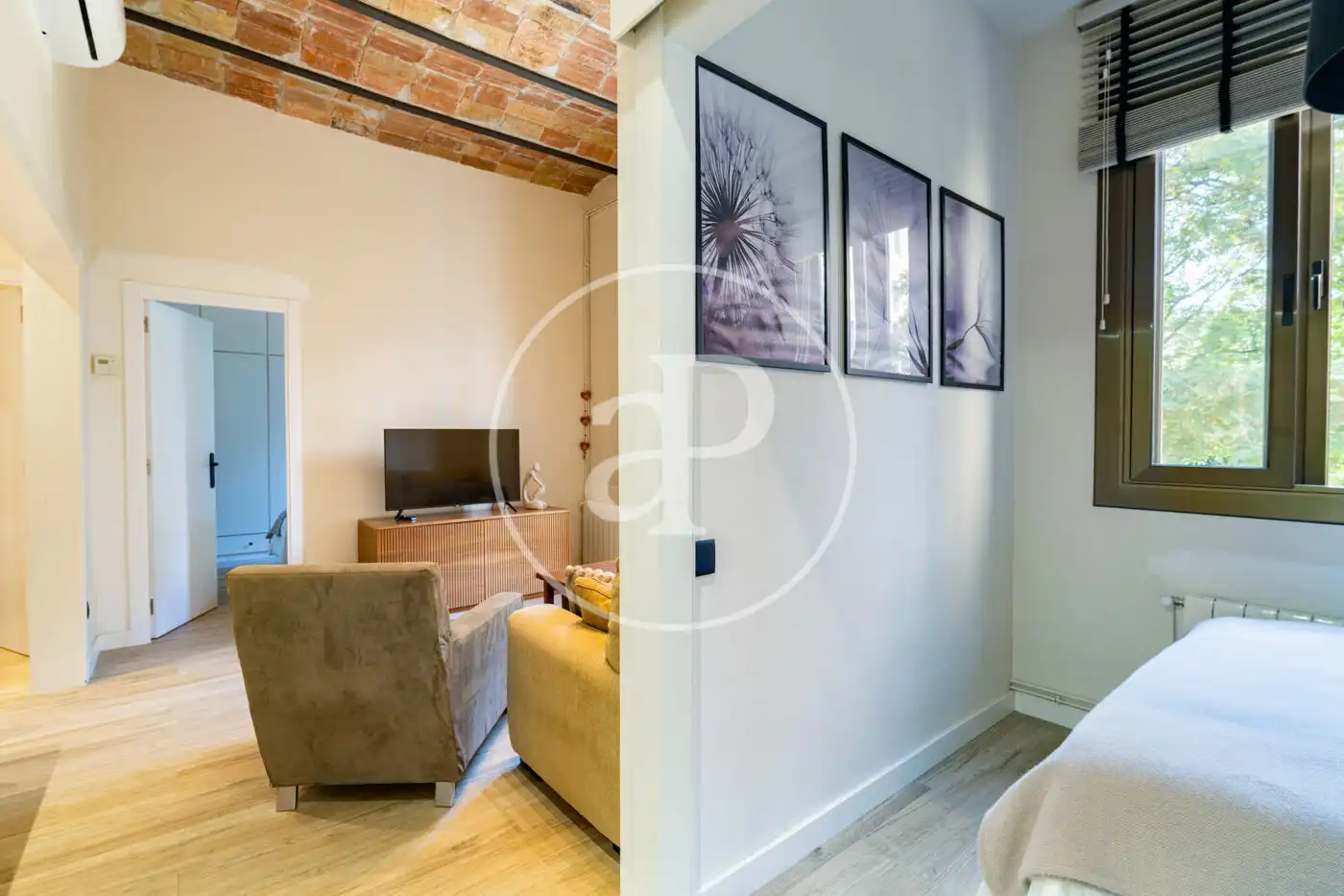 Wohnzimmer von Wohnung zum Verkauf in Barcelona mit Klimaanlage, Heizung und Terrasse