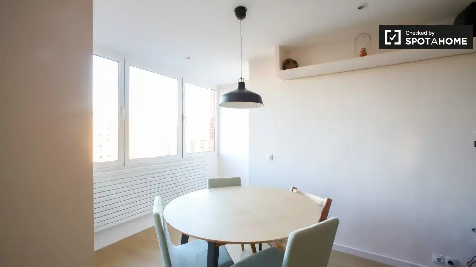 Dining room of Flat for rent in Valencia  with Air Conditioner, Heating and Furnished