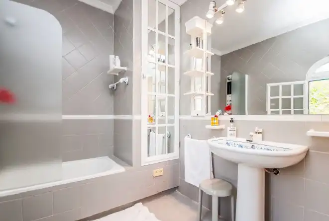 Baño de Casa o chalet en venta en Vélez-Málaga con Aire acondicionado, Jardín privado y Terraza