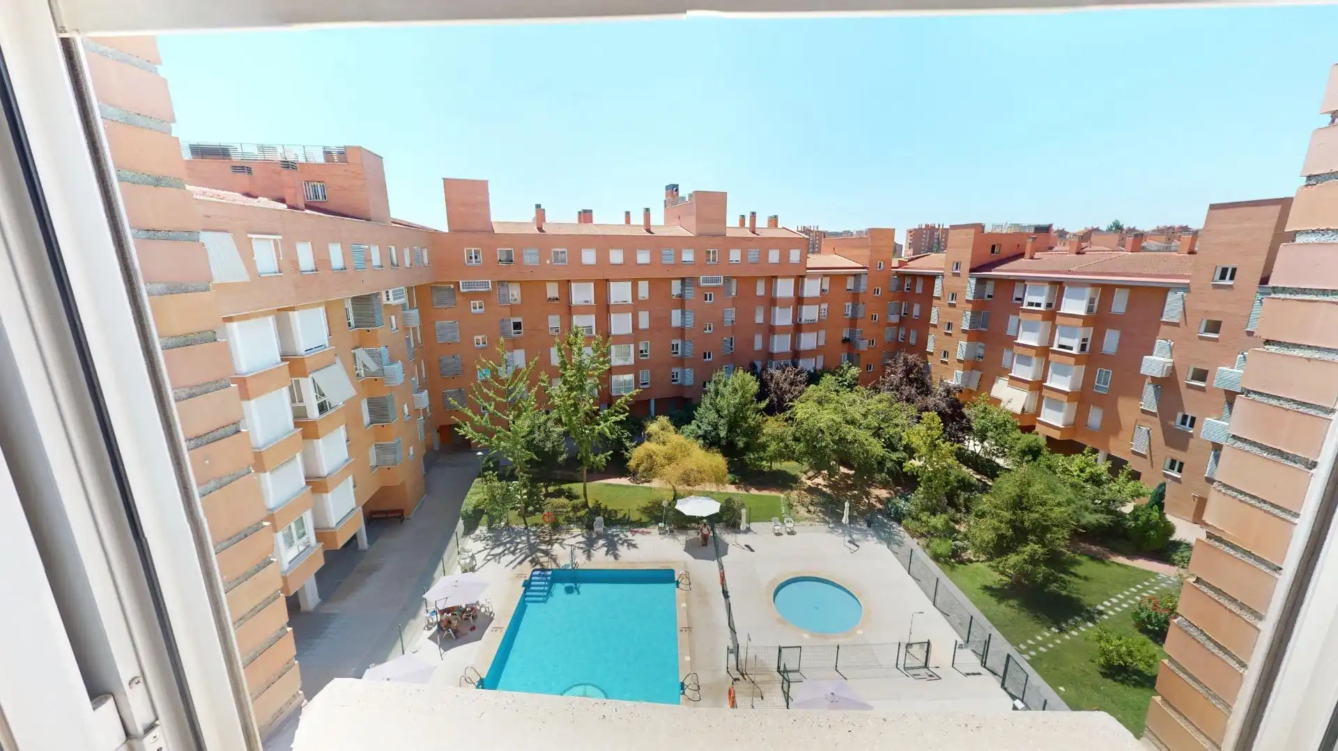 Piscina de Àtic en venda en Madrid amb Aire condicionat, Calefacció i Terrassa