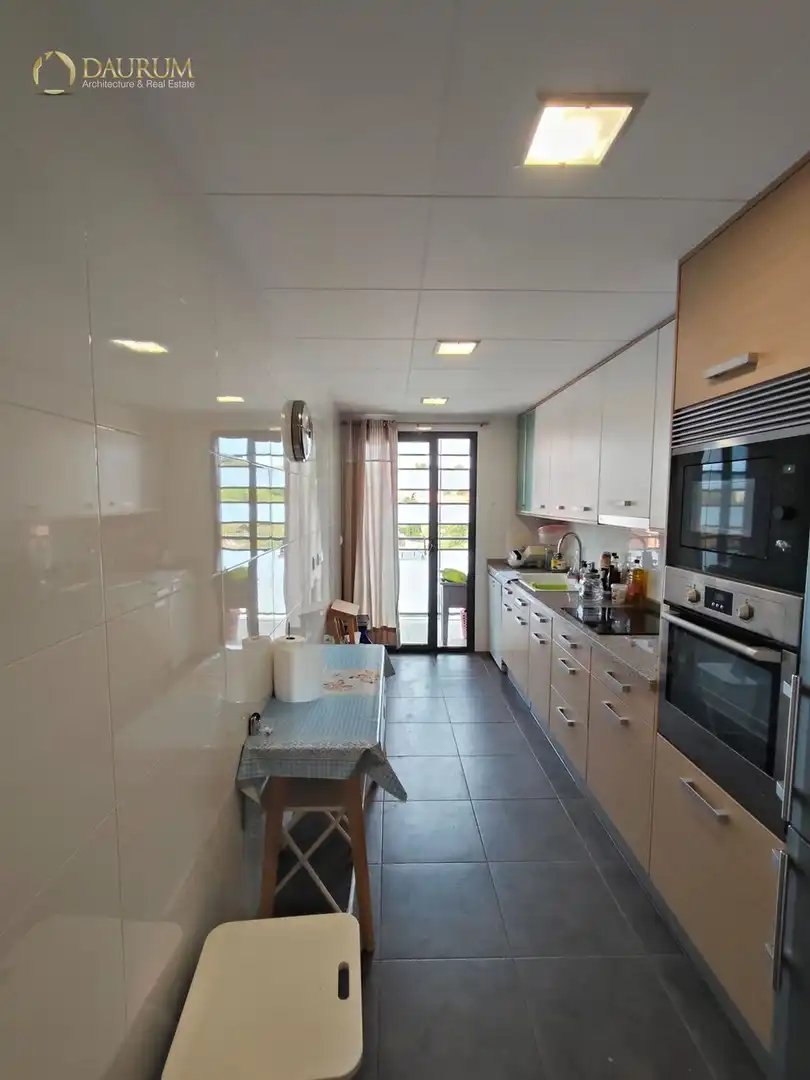 Cocina de Piso en venta en Paterna con Aire acondicionado, Terraza y Piscina