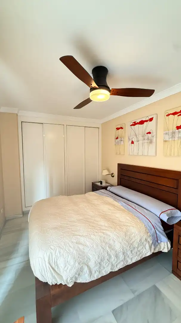 Habitación de Piso en venta en Marbella con Terraza, Amueblado y Horno