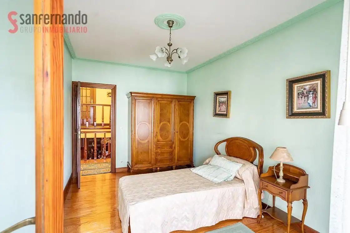 Chalet con terraza en venta en Calle de la Arnia, imagen 18