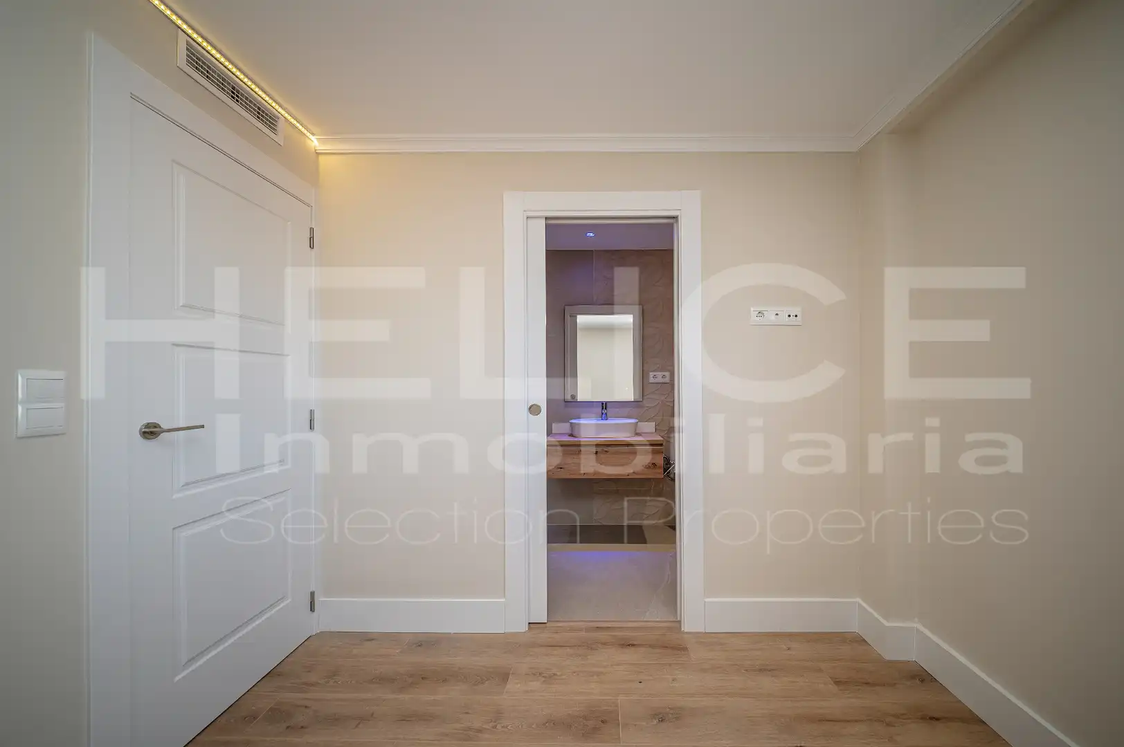 Attic for sale in Barrio de Benicalap