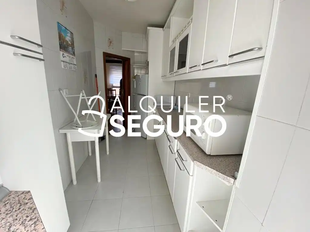 Kitchen of Flat for rent in Madrid  with Heating, Terrace and Furnished