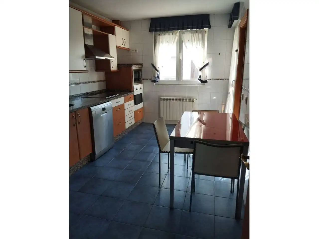 Cocina de Dúplex en venta en León Capital  con Calefacción, Parquet y Terraza