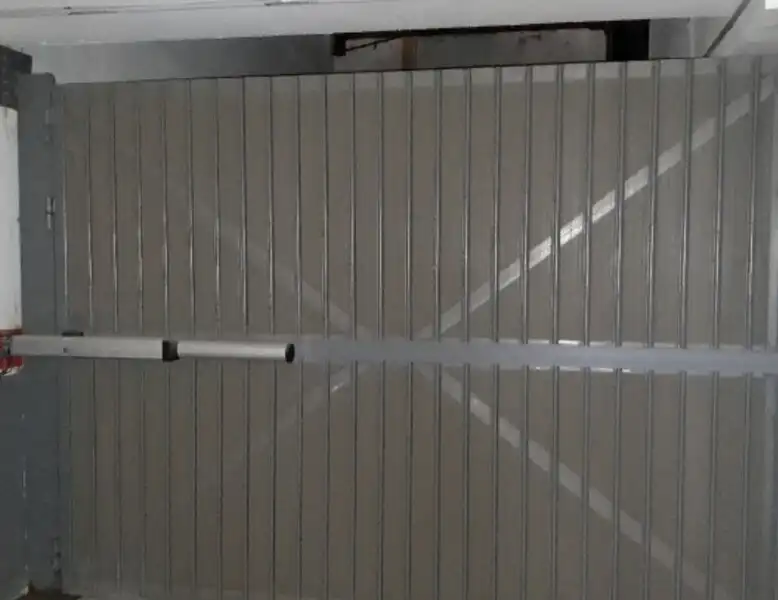 Exterior view of Garage for sale in Torrent
